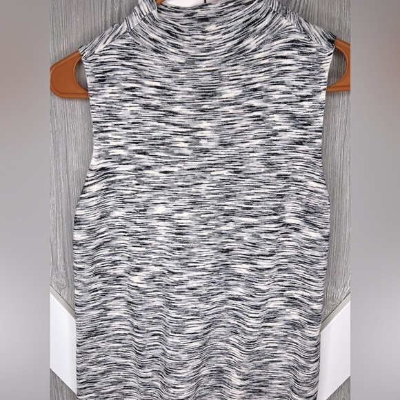 B15.4 Nine West Ruched Sleeveless Mock Neck Top Black Gray White XS - Picture 4 of 6